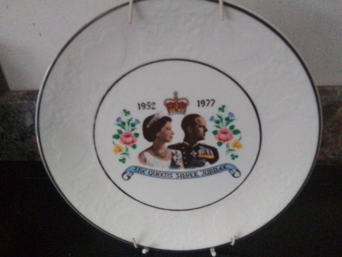 Three Royal Celebration Wedding Plates