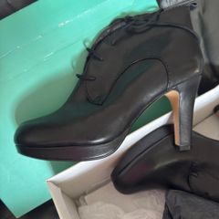 Kendra Apple Heeled Ankle Boots Clarks Black in box