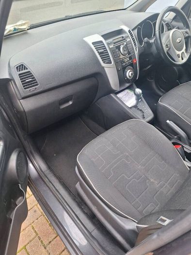 kia Venga 1.6  Automatic