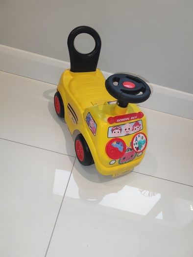 CoComelon Lights and Sounds Activity School Bus Ride-On