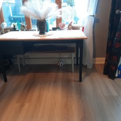 wooden table with 2 drawers