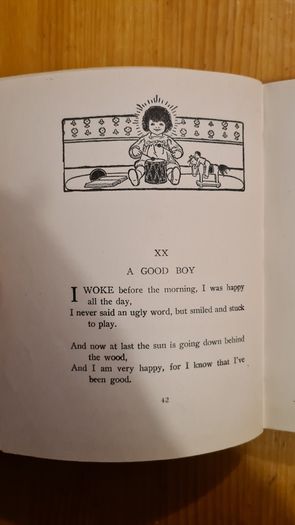 Children's Books. 1x Old Mother Hubbard. 2 X The Gingerbread Man. 3x The Childs Garden Of Verse. By Robert Louis Stevenson Illustrated.