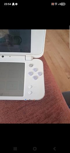 New Nintendo 2DS XL lavender