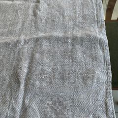 Linen table runner