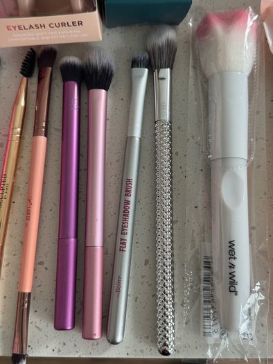 Makeup brushes new 100% genuine