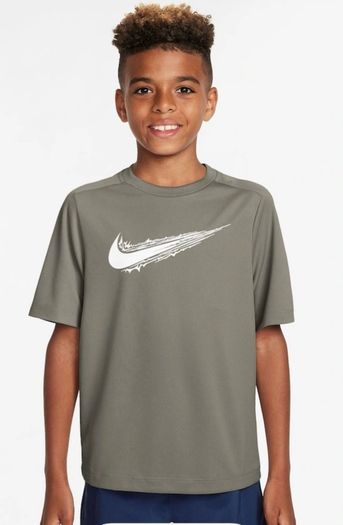 Kids Nike green t-shirt