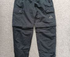 NEW.boy's trousers.age 11/12