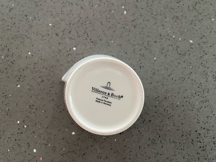 Villeroy and Boch "New Wave" Cereal Bowl