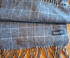 Bugatti scarf