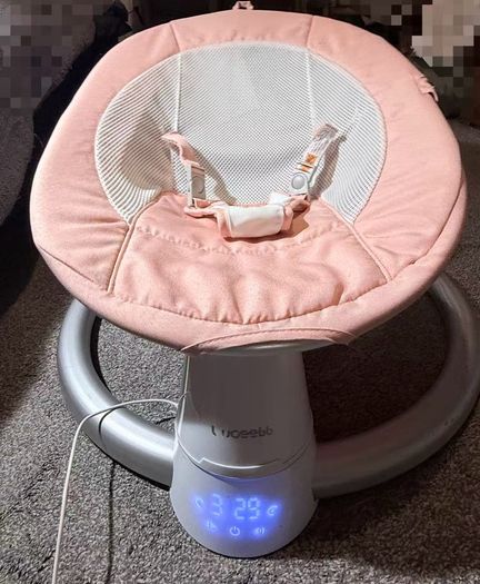 Electric baby swing