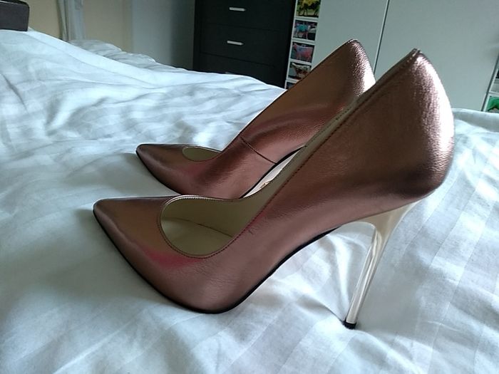 Buffalo rose gold stilettos