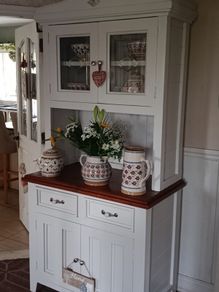 solid kitchen dresser delivery arranged