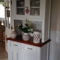 solid kitchen dresser delivery arranged