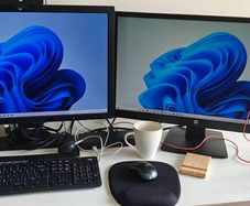 HP 24  27 Monitors Full HD   Excellent Working Condition