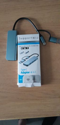 USB 4 Port Adapter. C & USB Connection