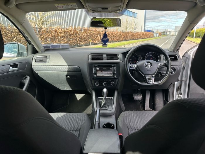 2015 Volkswagen Jetta 2.0 diesel automatic May sell or swap