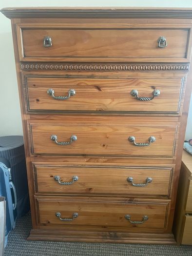 solid wood 5-drawer chest of drawers