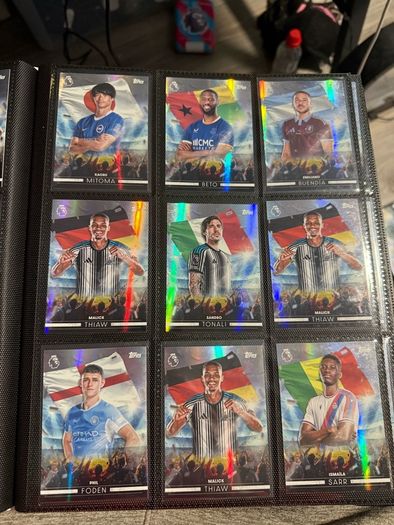 football cards + binders (offers Welcome )
