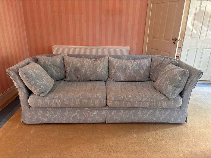 Sitting room sofa suite
