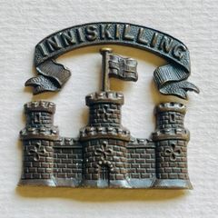 Extremely Rare - Irish, 1927 Bronze 2-piece Inniskilling Fusiliers Officer Cap Badge - Ulster