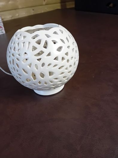 Table lamp