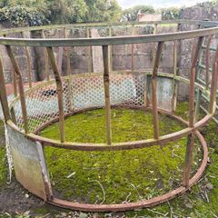 Round cattle hay Feeder