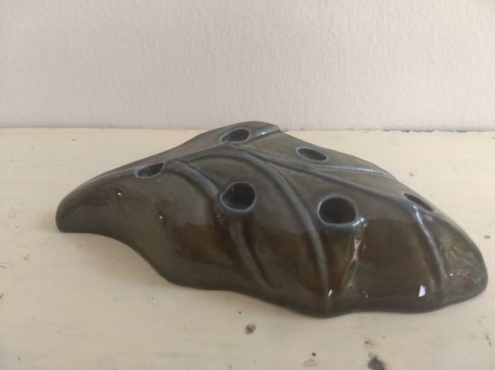 Beautiful Vintage Irish Wade Leaf Shaped Taper Candle Holder