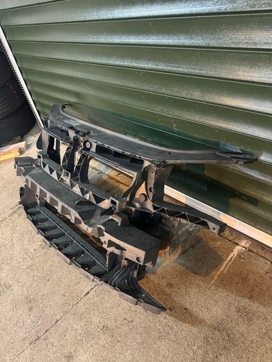 Caddy Life - Bulkhead trims + Touran Bits