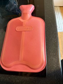 Hot water bottle
