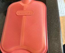 Hot water bottle