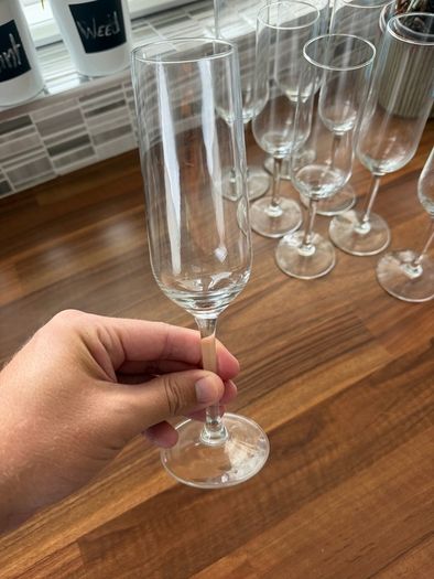 Champagne Glasses (8)