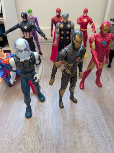 30cm Marvel  action figures.
