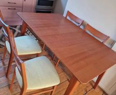 Dining Table and 6 chairs