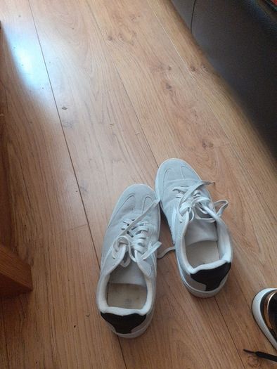 trainers size 6.5