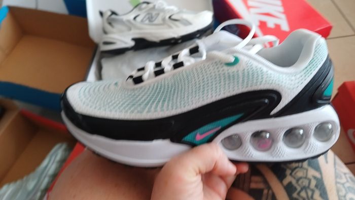 hoka runnets