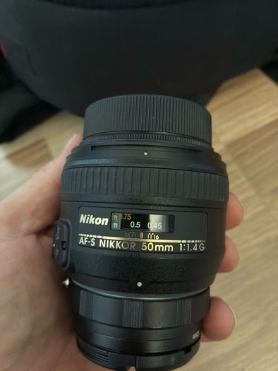 Nikon D7500 DSLR Photography Kit 3 Lenses Flashes Batteries, Filters, Bag and Studio Lights