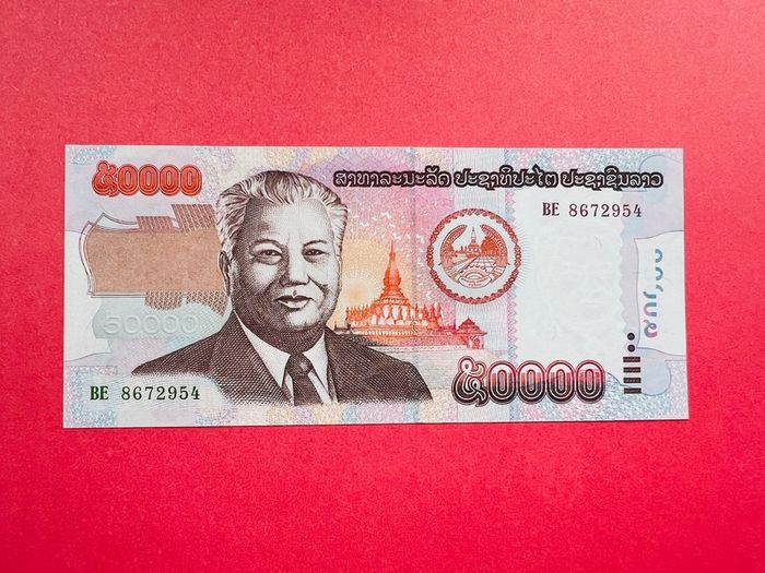 Lao / Laos. 50000. Kip  2004   Pick  38a ( Uncirculated )