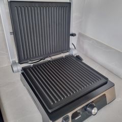 Philips Contact Grill 5000 Series, Opens Flat, Adjustable Temp, 2200W