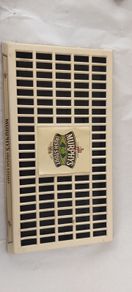 Murphys vintage plastic drip tray ,,collectors item, cream colour,,hard to come by ,,price includes post to anywhere in Ireland thank you, sold as is