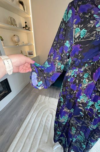 Brand-new Jenny Wren Ladies Floral Long-sleeve Dress