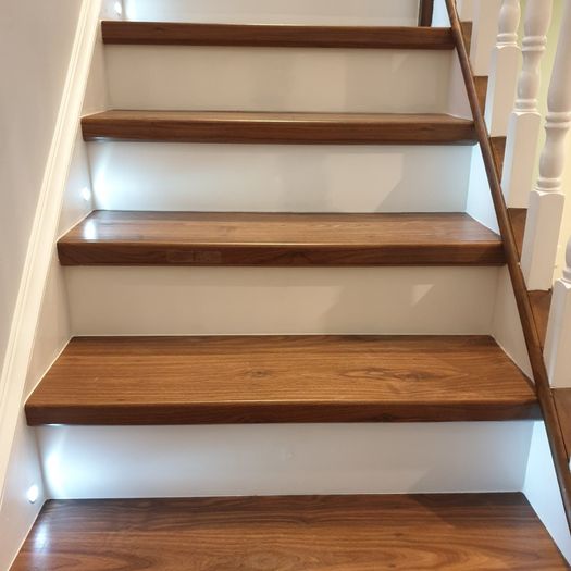 Laminate flooring service