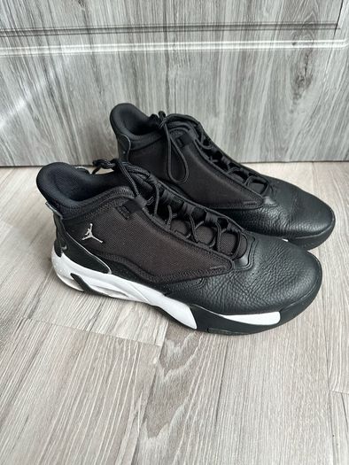 Jordan Max Trainers - UK 9.5