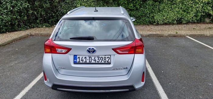 Toyota Auris 2014 1.8 Hybrid Estate