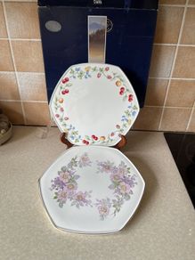 Royal Tara 2?Hexagonel Cake plates as New