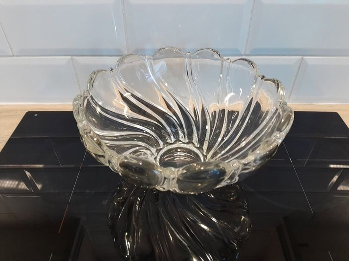 Crystal glass center piece