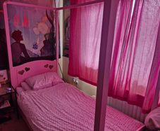 Children's bed