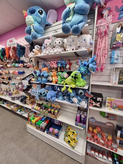 Retail stock Girls accessories