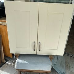 kitchen wall press