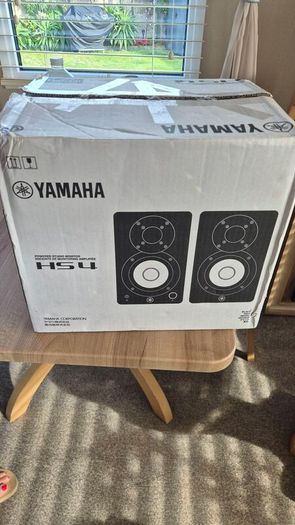 music speakers