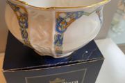 Royal Tara  gorgeous planter rare find commentating the millennium 2000.